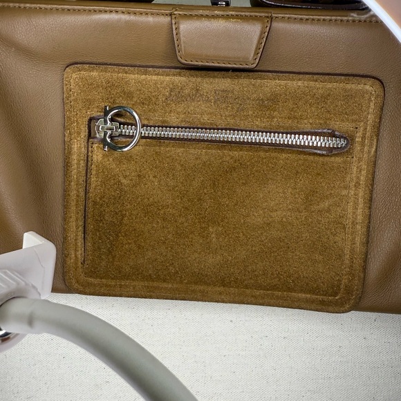 Salvatore Ferragamo Brown Leather Bag - Picture 12 of 16